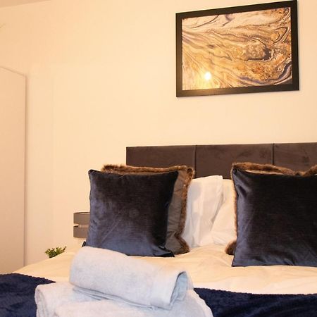 Livestay-Modern Apartment Minutes Away From Heathrow 斯劳 外观 照片