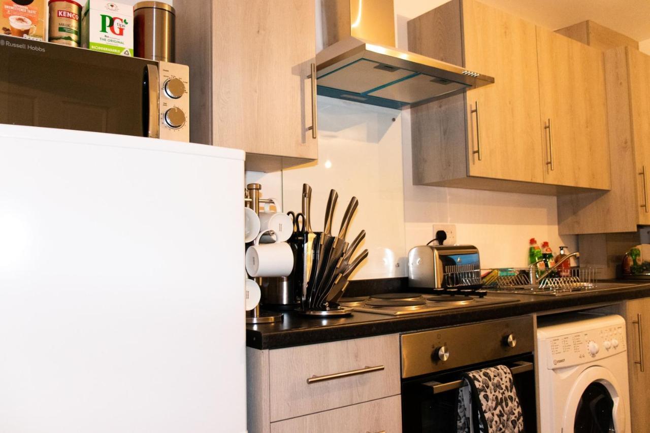 Livestay-Modern Apartment Minutes Away From Heathrow 斯劳 外观 照片