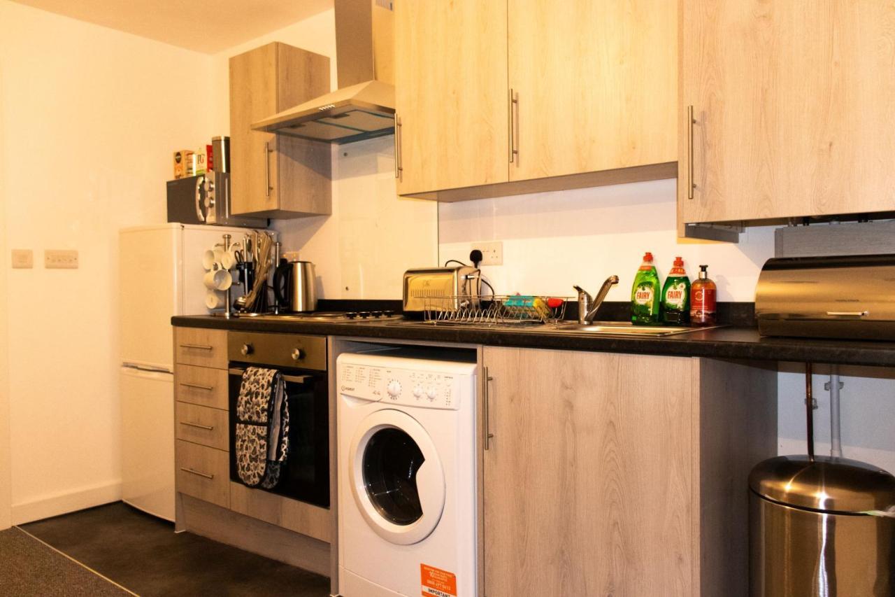 Livestay-Modern Apartment Minutes Away From Heathrow 斯劳 外观 照片